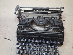 Olivetti Valentino