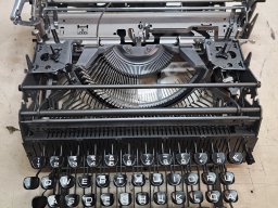 Olivetti Valentino